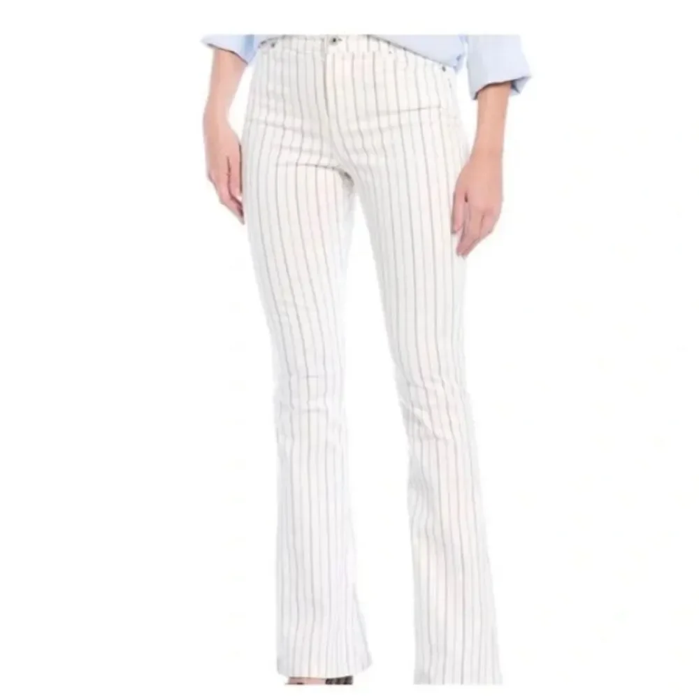 Chelsea & Violet Flare Leg Bell Bottom Jeans White Striped Size 31 Waist - Picture 1 of 9